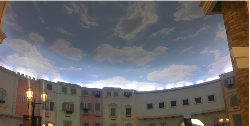 手绘蓝天白云壁画星空，人造星空，手绘蓝天白云